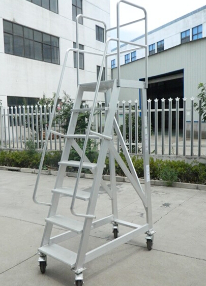 好戲上演：【鋁合金梯子】應(yīng)當(dāng)如何“小心翼翼”？