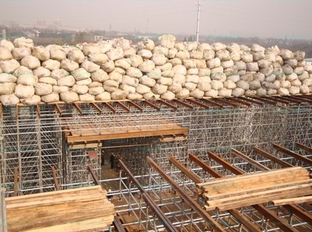 碗扣式鋼管腳手架施工作業(yè)注意事項(xiàng)★不要小看啦！