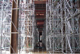 【地鐵腳手架】建設你來做，危險我來擋