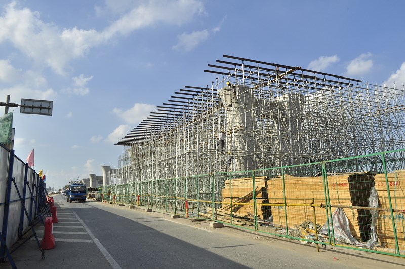 你知道盤扣式腳手架施工通道系統(tǒng)有哪些優(yōu)點(diǎn)嗎？